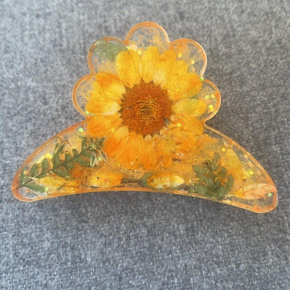 #197 Pressed Flower Claw Hair Clip - Picture 8 of 16
